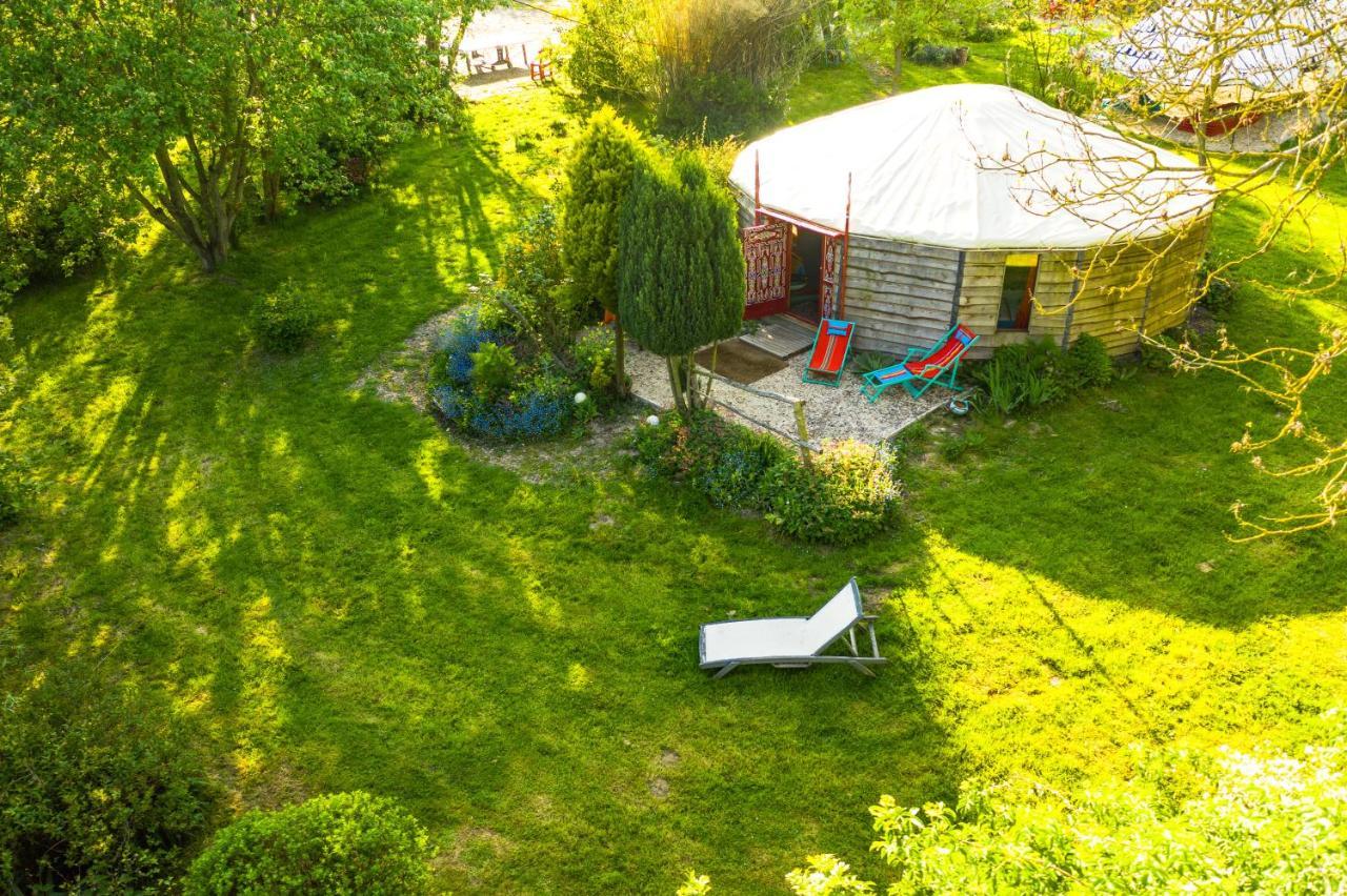 Hotel Au Bonheur Nomade Livry  Exterior foto