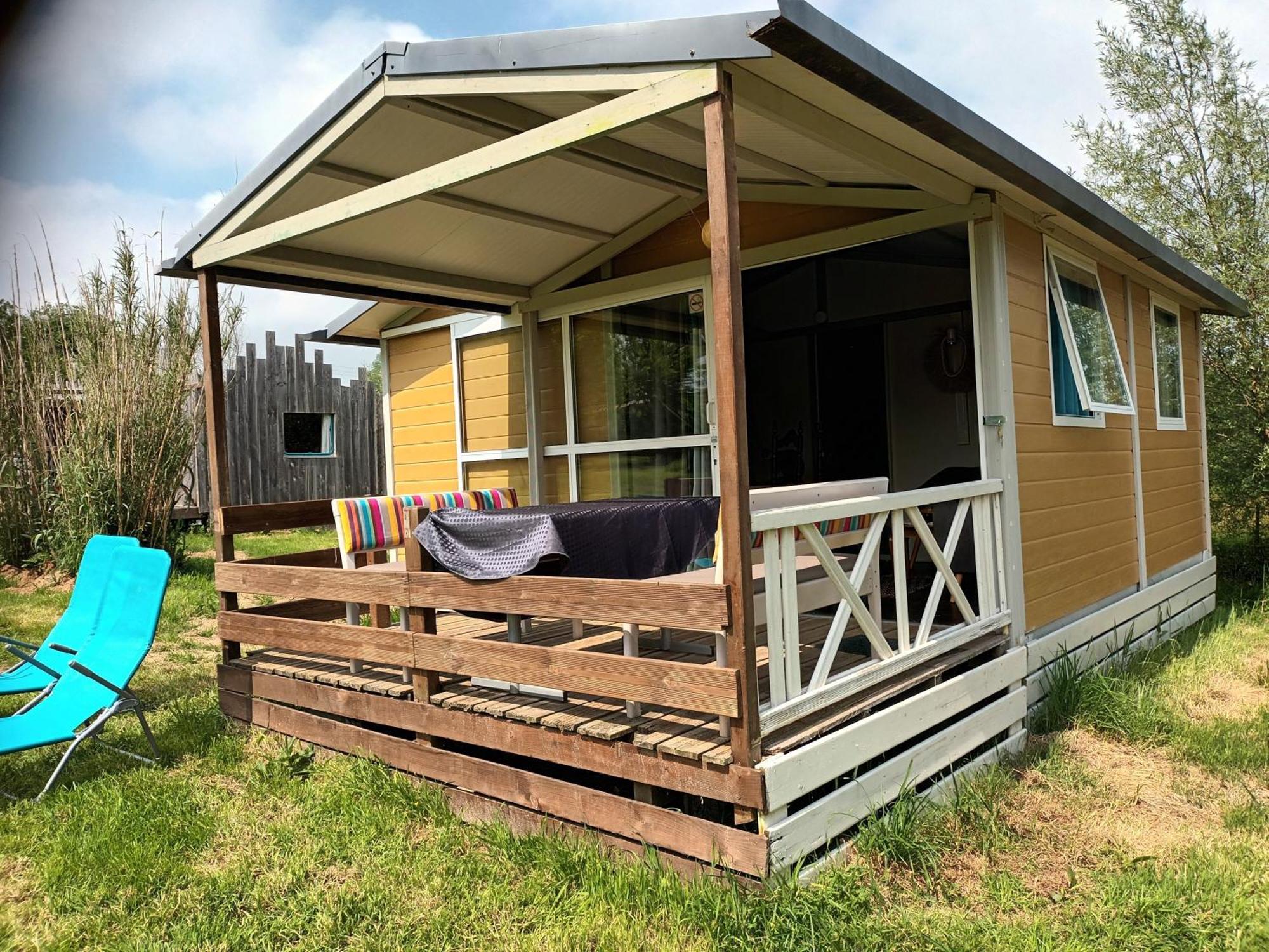 Hotel Au Bonheur Nomade Livry  Zimmer foto